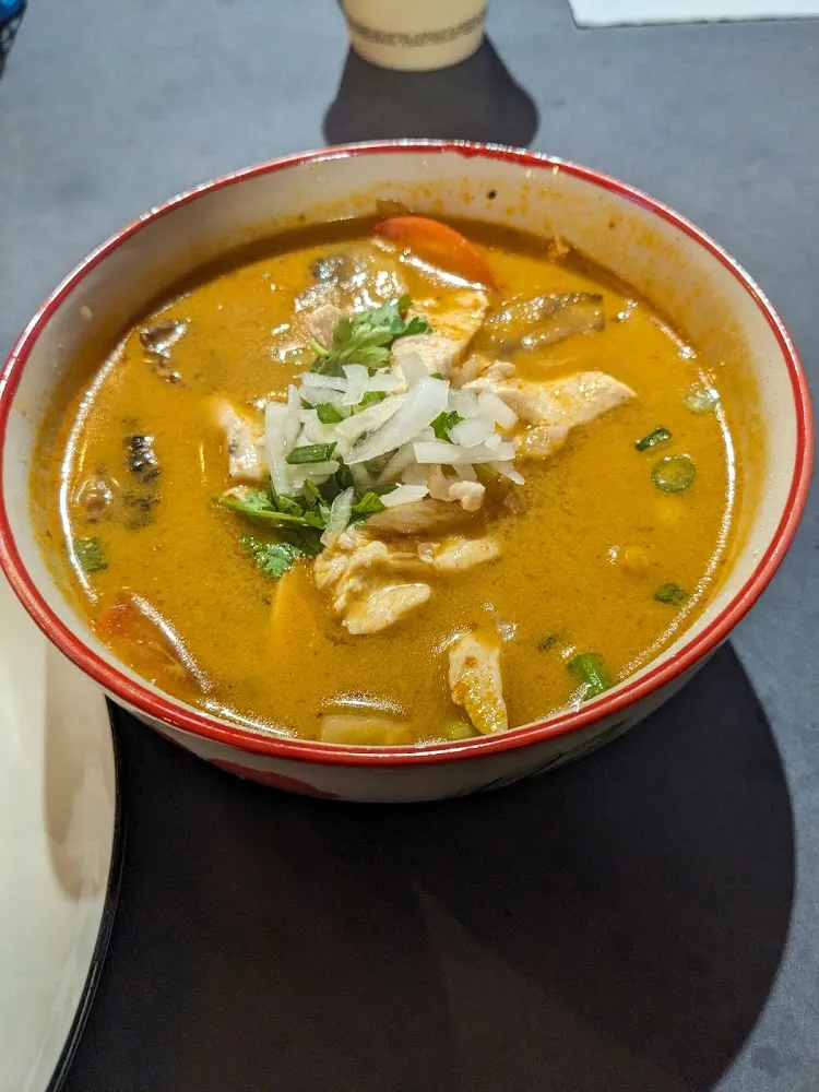 Tom Yum Kai